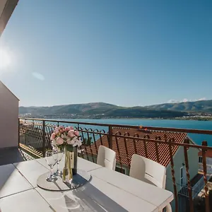 Blaise Trogir