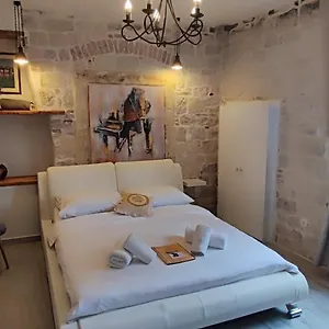 Appartement Kadena - 18th Century Stone House, Trogir